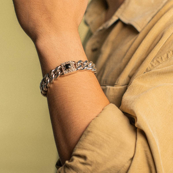 PADI KAPAS CLASSIC Chain Medium Bracelet with Black Onyx Square Stone (017 BSKS-M)