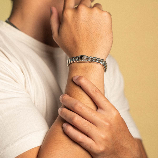 PADI KAPAS CLASSIC Chain Small Bracelet with Black Onyx Square Stone (017 BSKS-S)